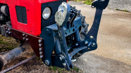 FRONTLYFT UNIVERSAL FÖR TRAKTOR CAT. 2 - 1500 KG